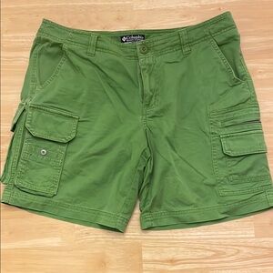 Columbia Women’s Green Cargo Shorts